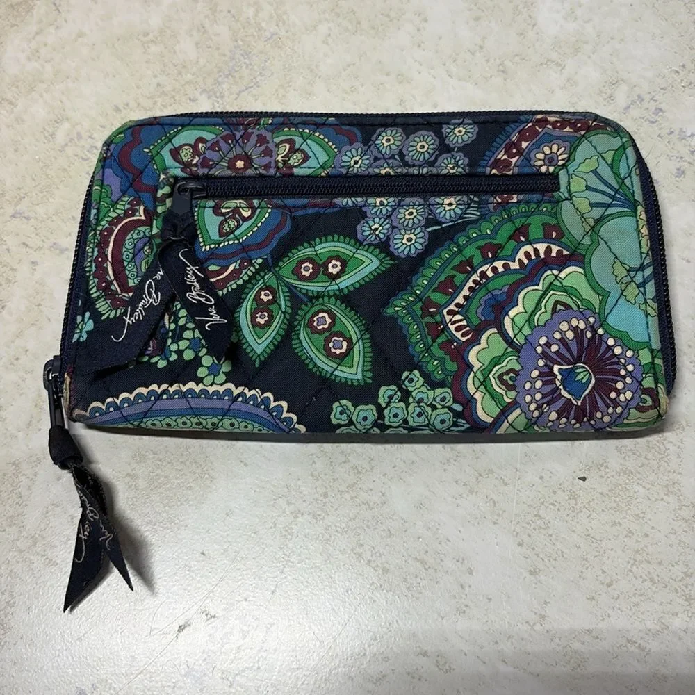 Vera Bradley Blue Rhapsody Wallet - Picture 2 of 5